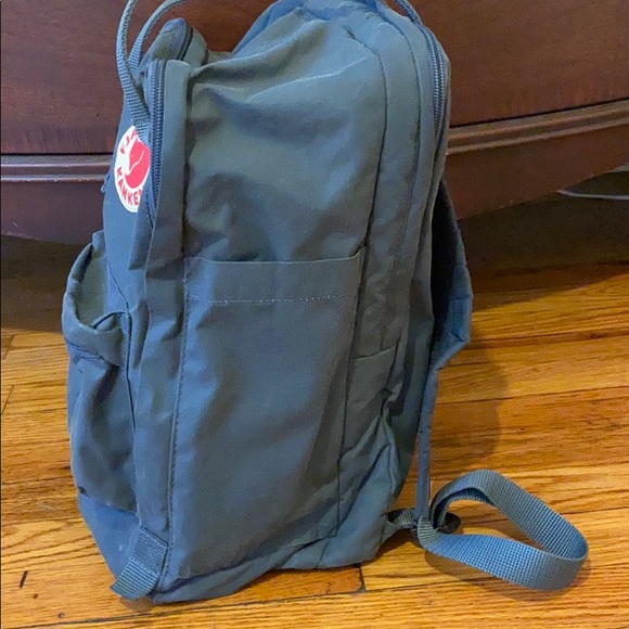 FJALLRAVEN Kanken Laptop 15” - Picture 4 of 8